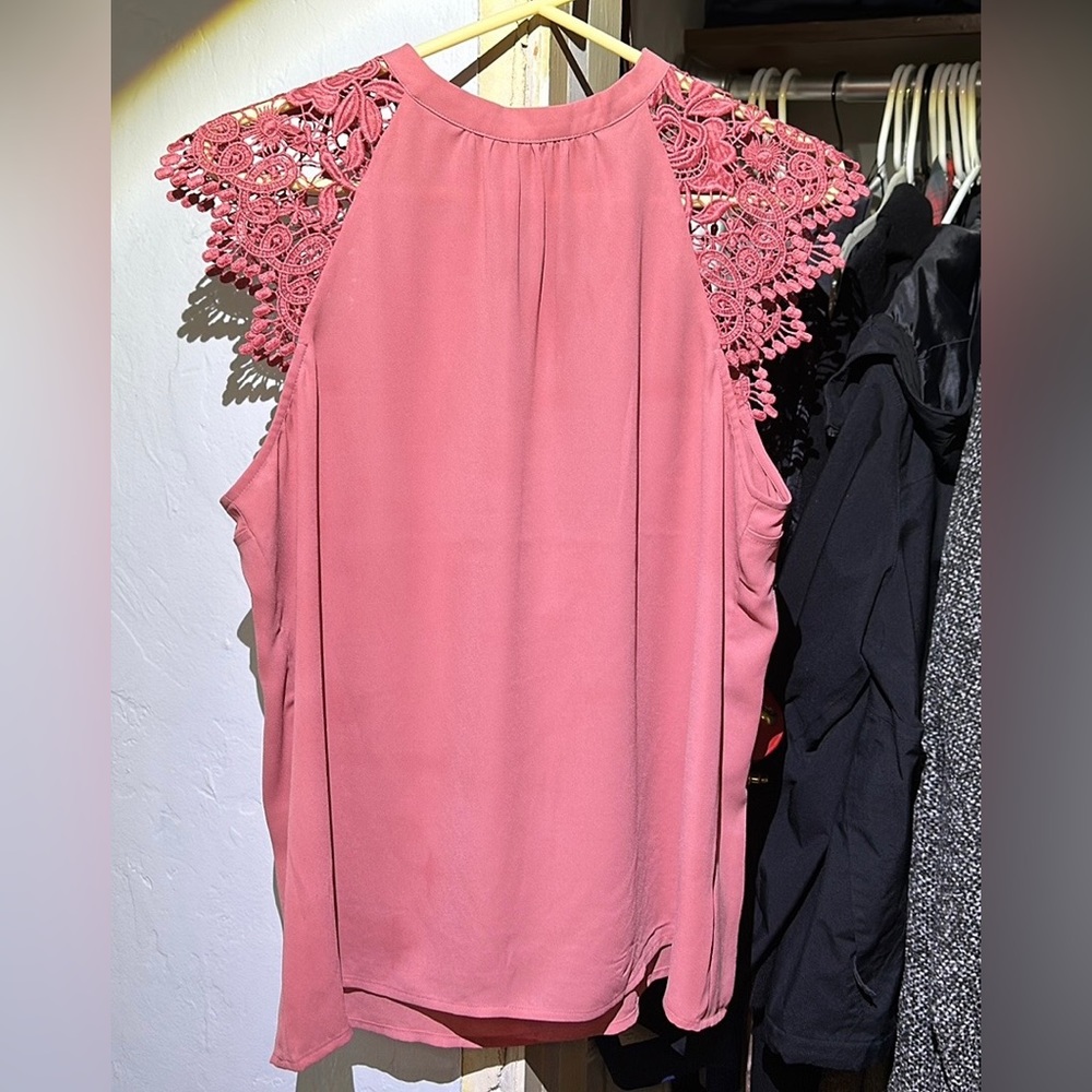 EXPRESS Large Coral Top with opening on back and crochet sleeves BRAND NEW